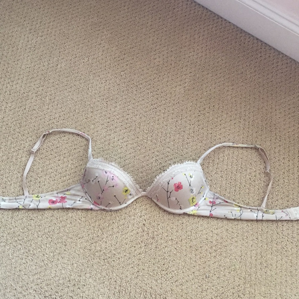 calvin klein size 34a bra